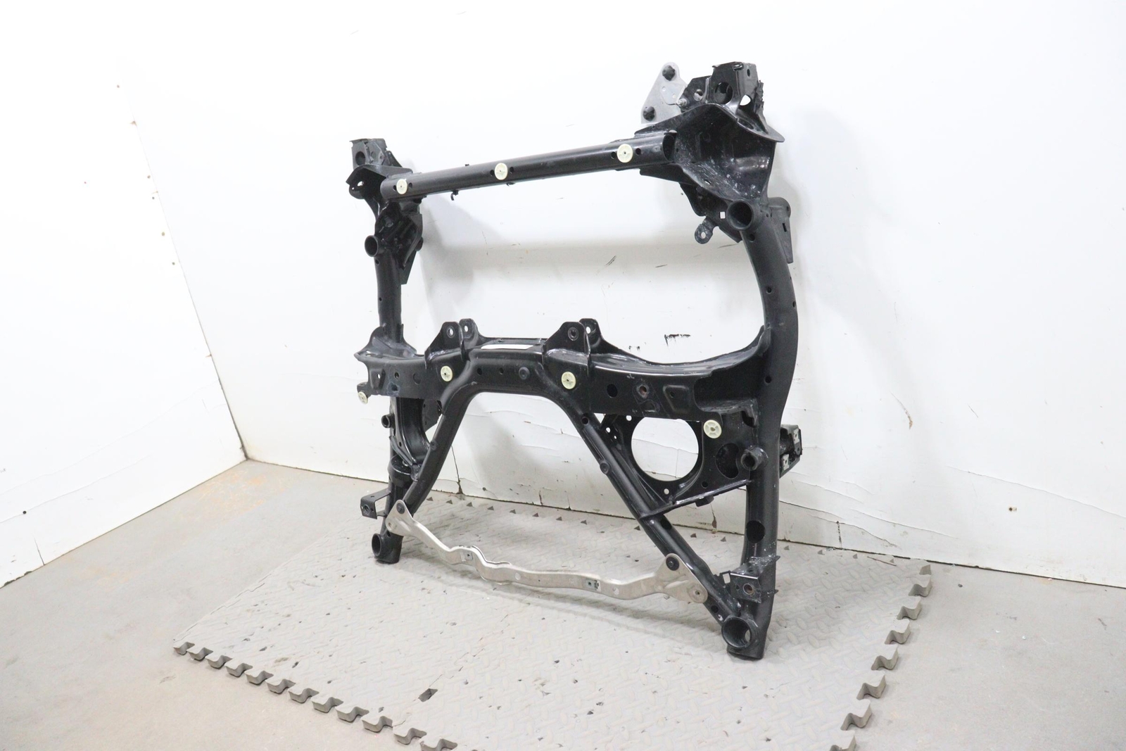 2017 - 2020 BMW 430I F36 FRONT SUBFRAME CROSSMEMBER CRADLE UNDERCARRIAGE OEM
