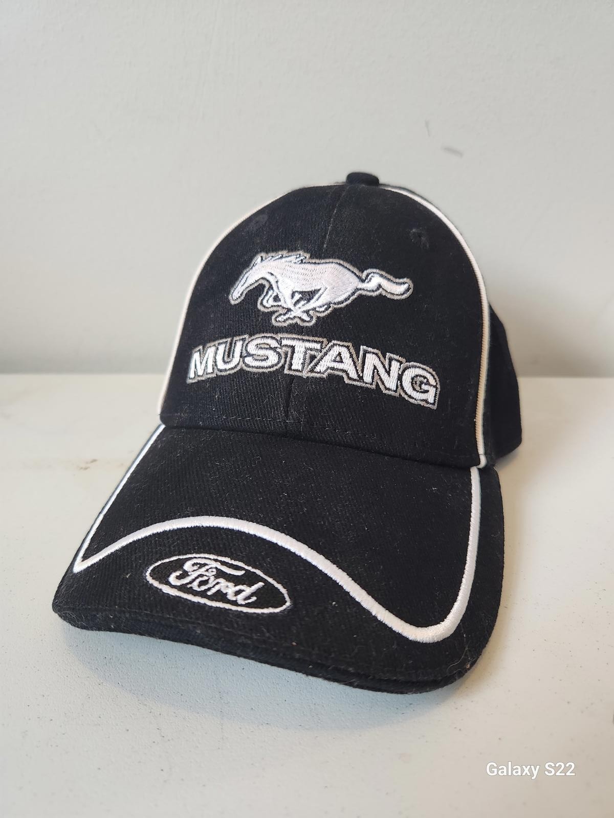 Cappello Berretto Ford Mustang Pony Nero Logo Ricamato Licenza Ufficiale