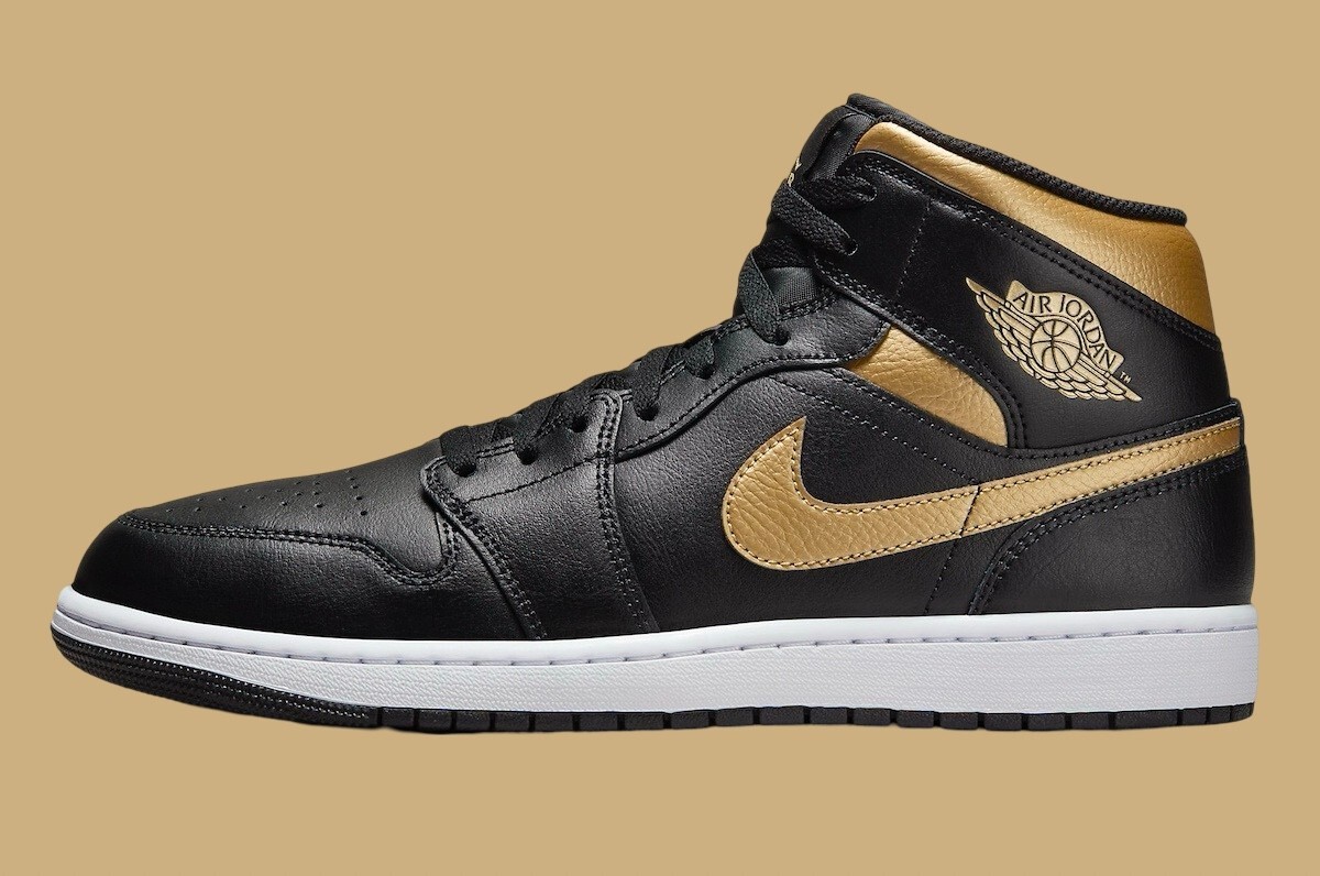 Air Jordan 1 Mid Black Metallic Gold Retro Basketball Shoes DQ8426