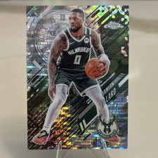Topps Chrome Damian Lillard Milwaukee Bucks 2025-26 Go Time Pulsar #GT-10 Insert
