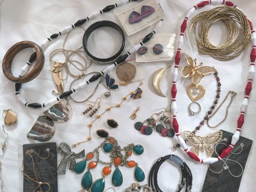Vintage & Modern Lot -44 Jewelry Free Shipping Necklaces Earrings Bracelets #761 - Picture 2 of 4
