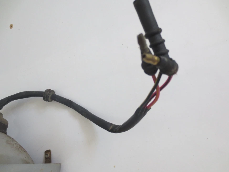 2005 Kawasaki Mule 3010 GAS Used OEM Right Front Headlight Light - Imagem 2 de 3