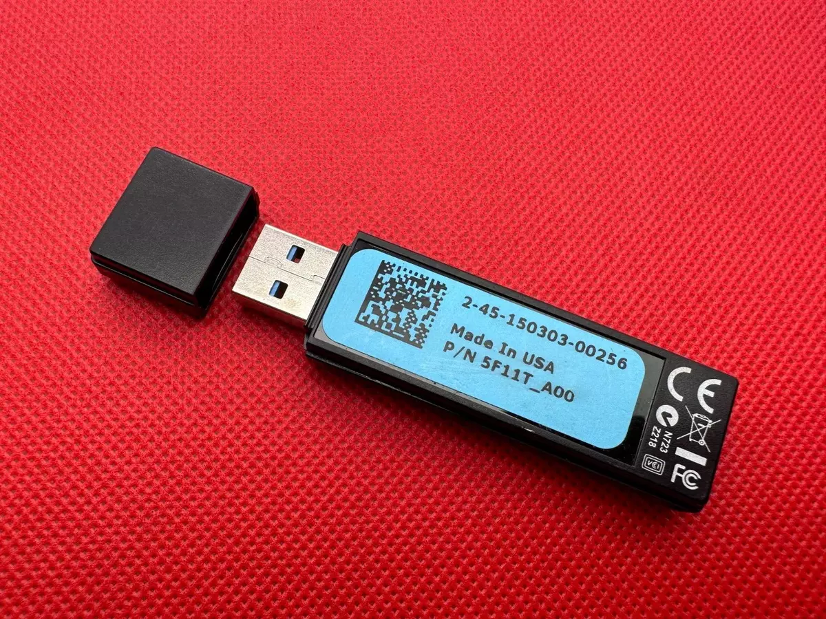 Dell Windows 10 PA5080L-MM8U Recovery Flash Drive Media Mentor 8GB 5F11T 05F11T
