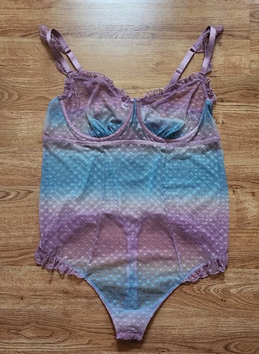 Torrid Sexy Sheer Ombre Heart Print Thong Bodysuit Plus size 2X(18-20) NWT.