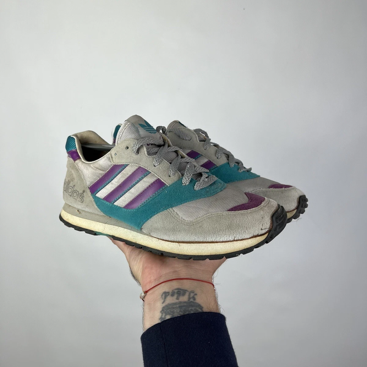 Old school shop adidas running shoes