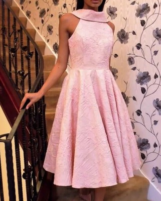 Red \u0026 Royal London – Pink Brocade Dress 