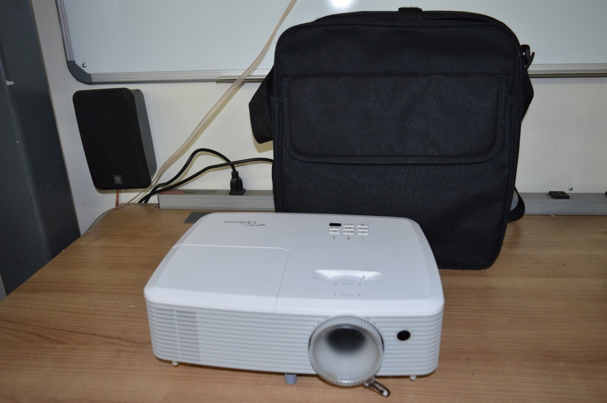 リアル プロジェクターHD83 optoma ジャンク メルカリ