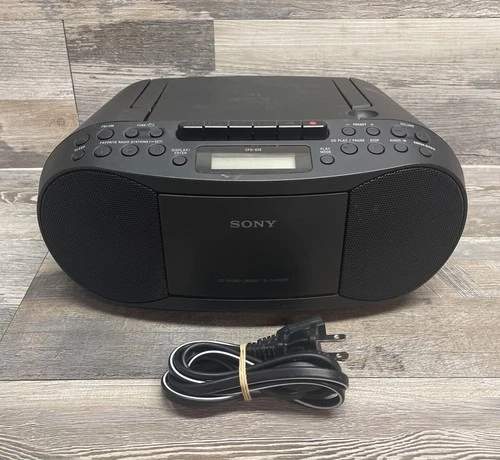 SONY CFD-S70 FM AM Radio, CD Player, Cassette Tape Player/Recorder WORKS