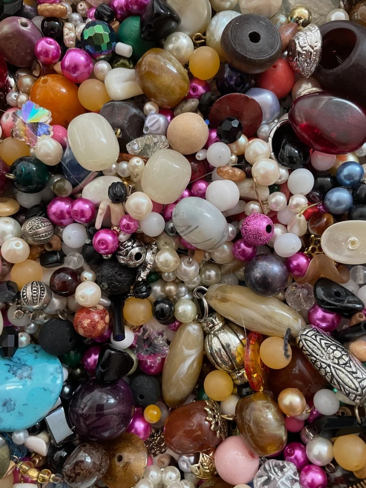 Perlenerlen Mix-Konvolut 2kg Glasperlen/Acryl/Metall/Holz/Spacer - Bild 2 von 4