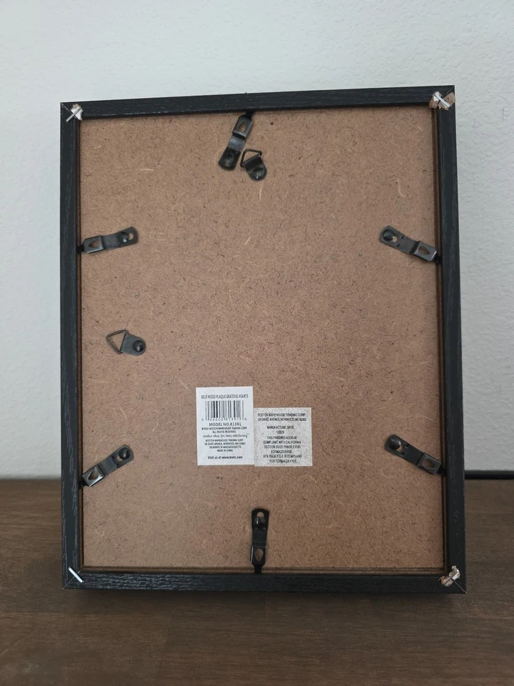 Boston Warehouse Trading Corp 8x10 marco de placa de madera negra "Grateful Hearts" Foto 3 de 4