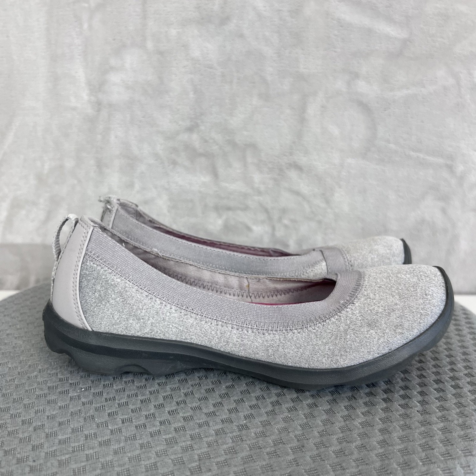 Crocs Busy Day Stretch Flats Womens 6 Gray Slip On Comfort Shoes Travel Minimal