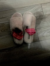 Woman Pink Steve Madden Faux Fur Slippers Size 10