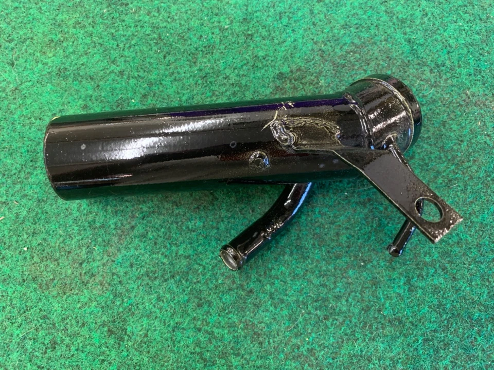 Pickup motor rotativo Mazda REPU cuello de llenado de combustible Foto 2 de 3