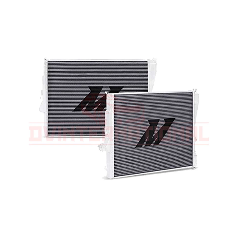 Radiador de aluminio Mishimoto Performance - 99-06 BMW 323i/328i/330i MMRAD-E46-323 Foto 2 de 3
