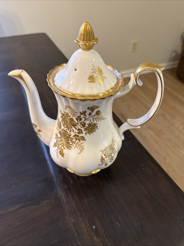 VTG ROYAL ALBERT GOLDEN GLORY 26 Pc Coffee/ Tea Set, 2 Pots, Sugar/ CreamersEUC - Picture 8 of 17