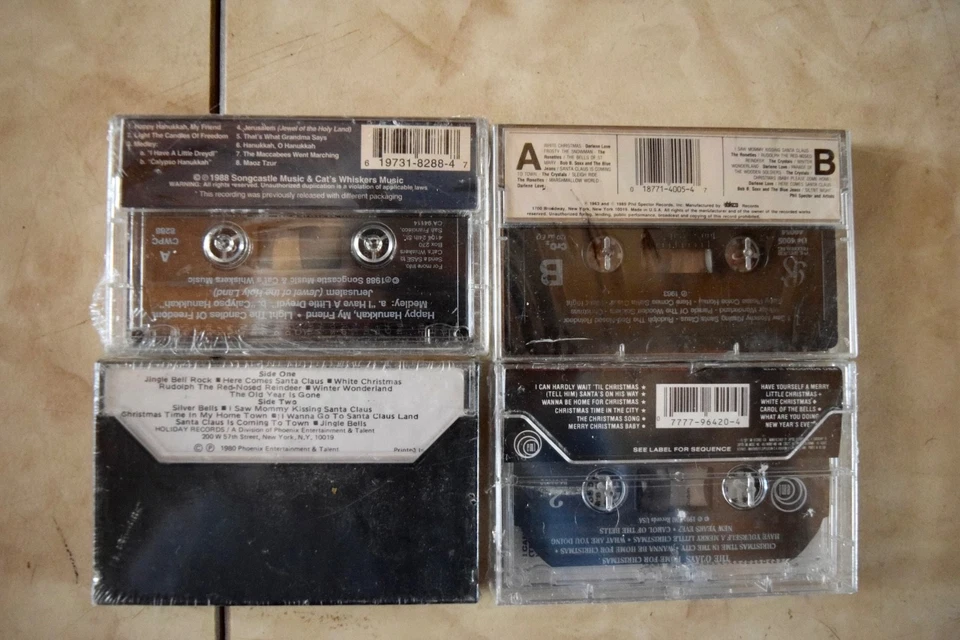32 Vtg. Christmas Holiday Cassette Tapes,Pattie Page, Charlie BrownO'jays + - Image 4 of 4