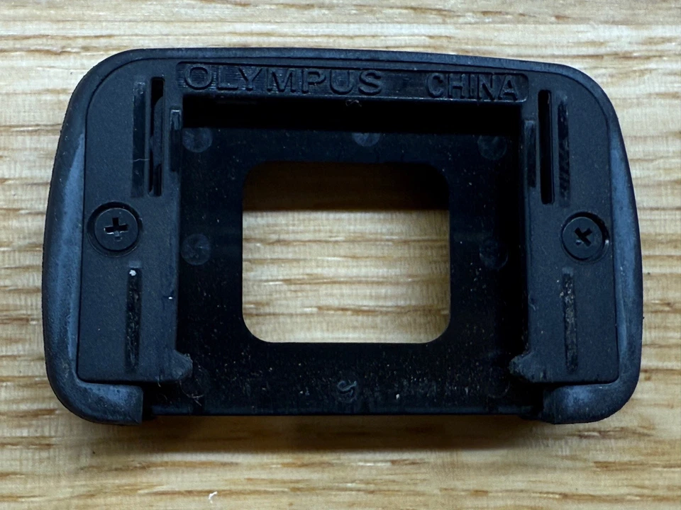 Olympus OEM Eyepiece Eyecup For E3 E30 E400 E410 E500 E510 E520 E620 - Image 2 of 2