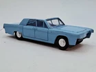 Vintage 1960s-1970s Dinky Toys Meccano LTD Lincoln Continental Diecast Car 1/43