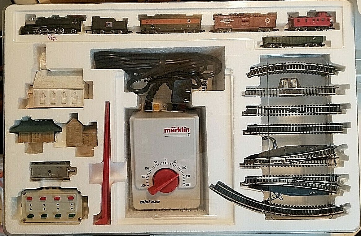 Z Marklin Mini-Club 81466 Burlington Route Freight Set (110v