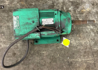 YASKAWA ELECTRIC 3-PHASE INDUCTION MOTOR; TYPE FEQ-T; VIBRATION V-JISC 4004 JP42