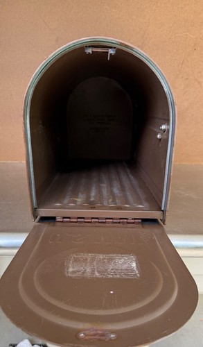 Vintage Heavy DutyVintage Heavy Duty Home Impressions Rual Mailbox 12 Pounds - Picture 14 of 22