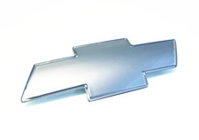 Chevy Silverado 1999-02 Suburban 2000-06 Tahoe Front Grille Silver Emblem Chevy Silverado 1999-02 Suburban 2000-06 Tahoe Front Grille Silver Emblem