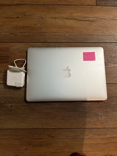 Apple MacBook Air 13 (256GB SSD, Intel Core i5, 1.8GHz, 8GB RAM) #1023 - Afbeelding 6 van 10
