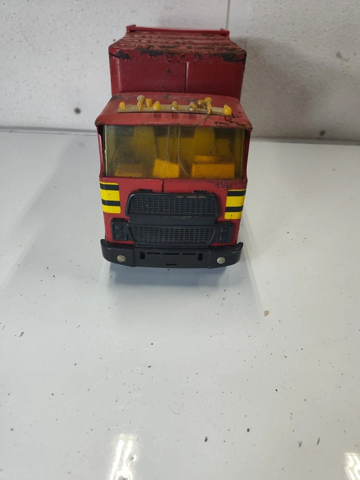 Vintage Nylint RED Sanitation Rear Garbage Truck Sunrise Disposal Service Toy - Image 2 of 4