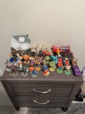 Disney Infinity Lot 30+ Figurines, Game Pads, Discs, Crystals
