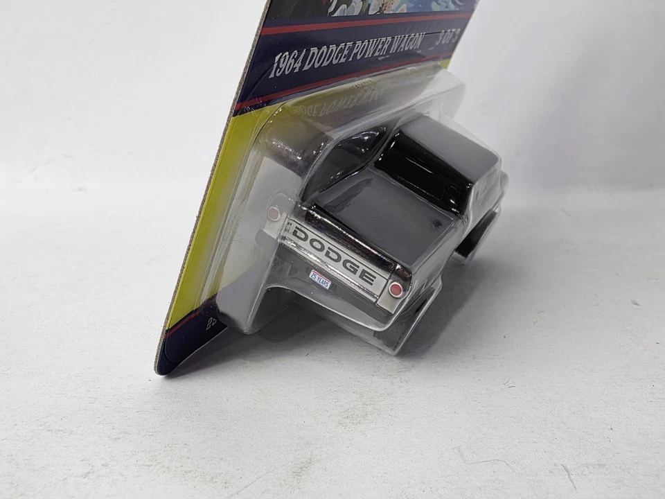 HOT WHEELS 25TH NATIONALS 1964 DODGE POWER WAGON NEW VERY NICE!!! - Image 4 of 4