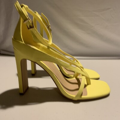 Yellow Heels Sandals By Shoedazzle Women's Size 7.5 [C4]
