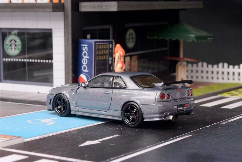 Motorhelix MH 1:64 Skyline GT-R Mk5 R34 Nismo Z-Tune Diecast Model