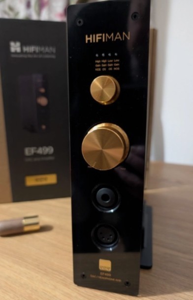 HIFIMAN EF499 Headphone Amplifier (AMP) and R2R DAC