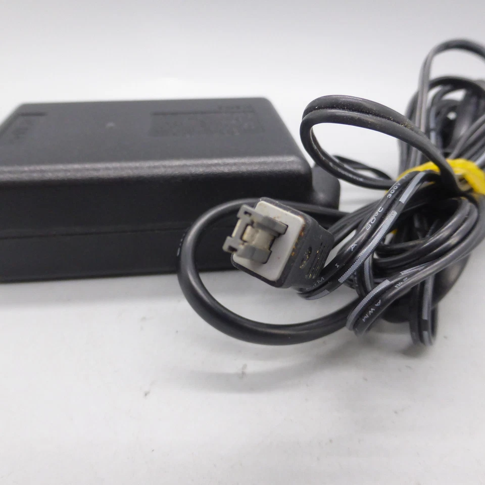 Original JVC AP-V14E AC Adapter for JVC GR-FXM41EK Camcorders (EU Plug) - Image 4 of 4