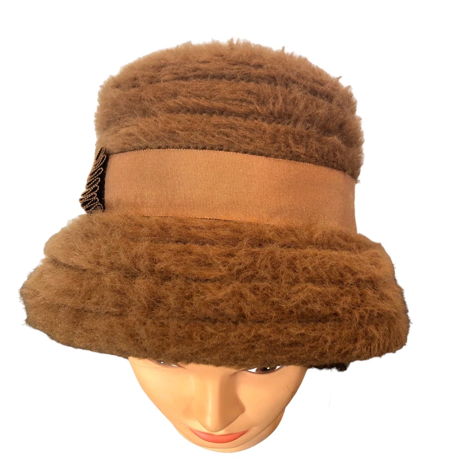 An Everett Needlepoint Original Vintage 60s Brown Wool Mod Cloche Bucket Hat - Image 4 of 4