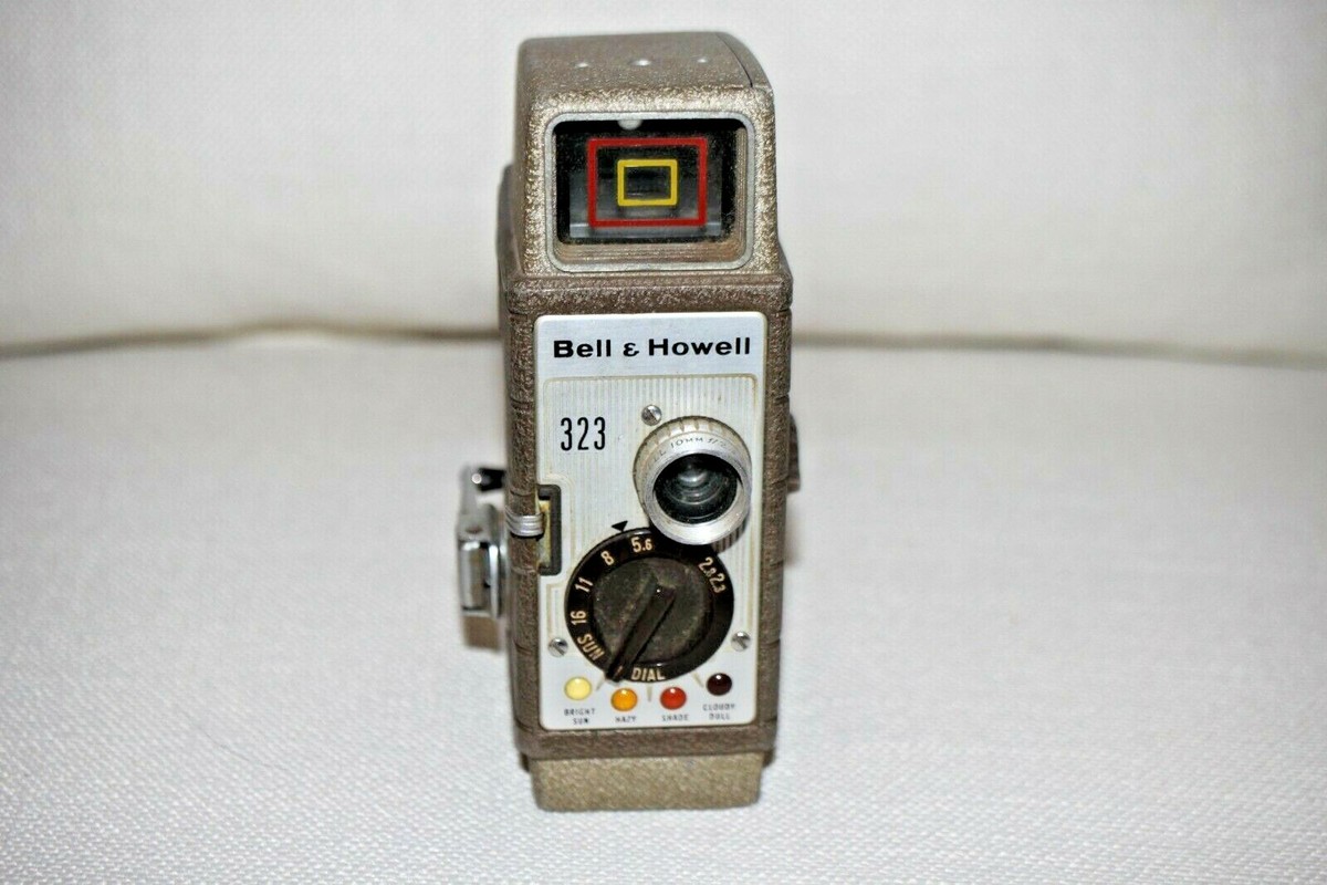 8MM Movie Camera Bell & Howell Sunometer 323 Vintage Great For