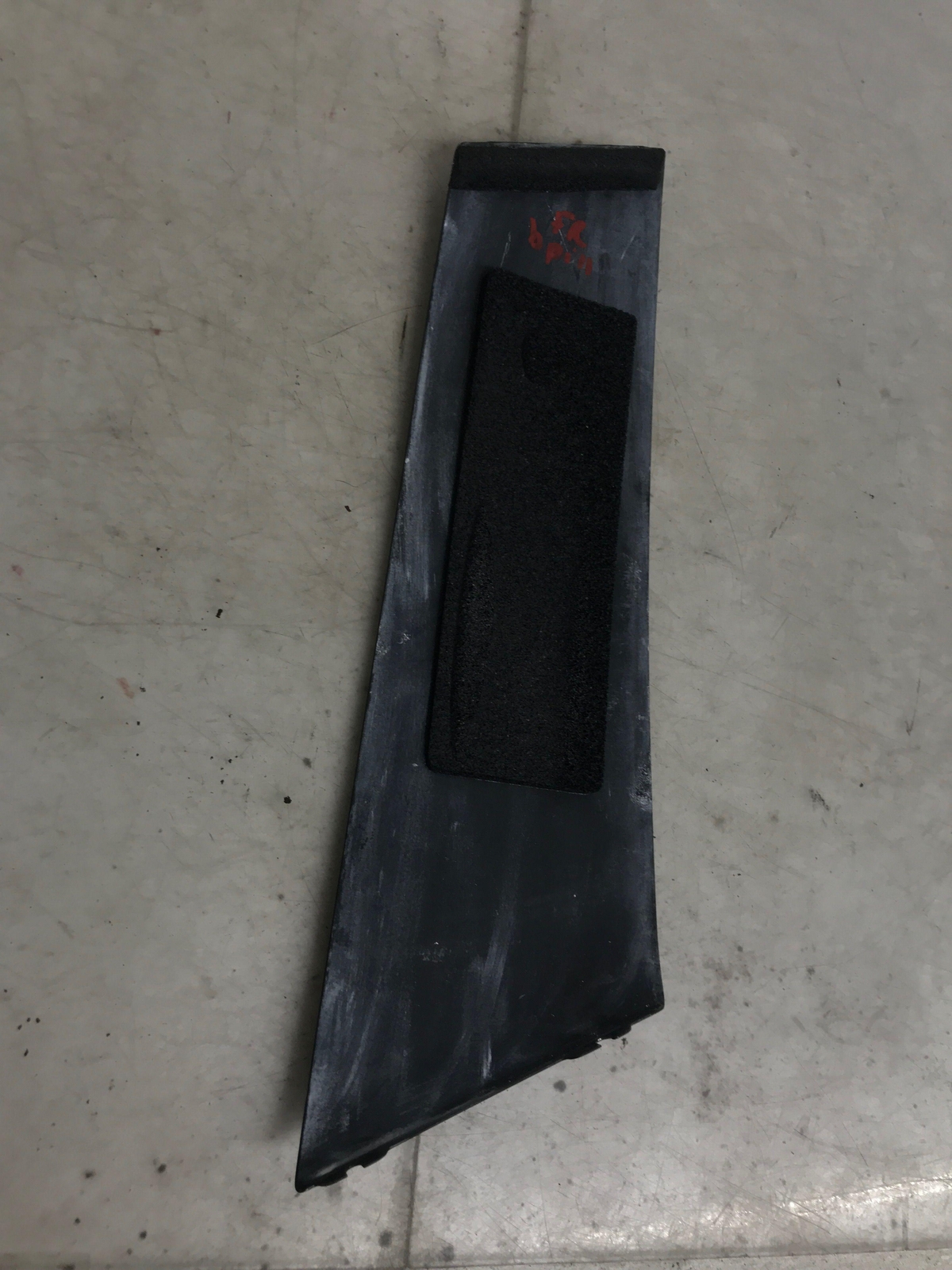 ASTON MARTIN RAPIDE RIGHT B-PILLAR FINISH MOULDING PANEL COVER BLACK GLOSS OEM