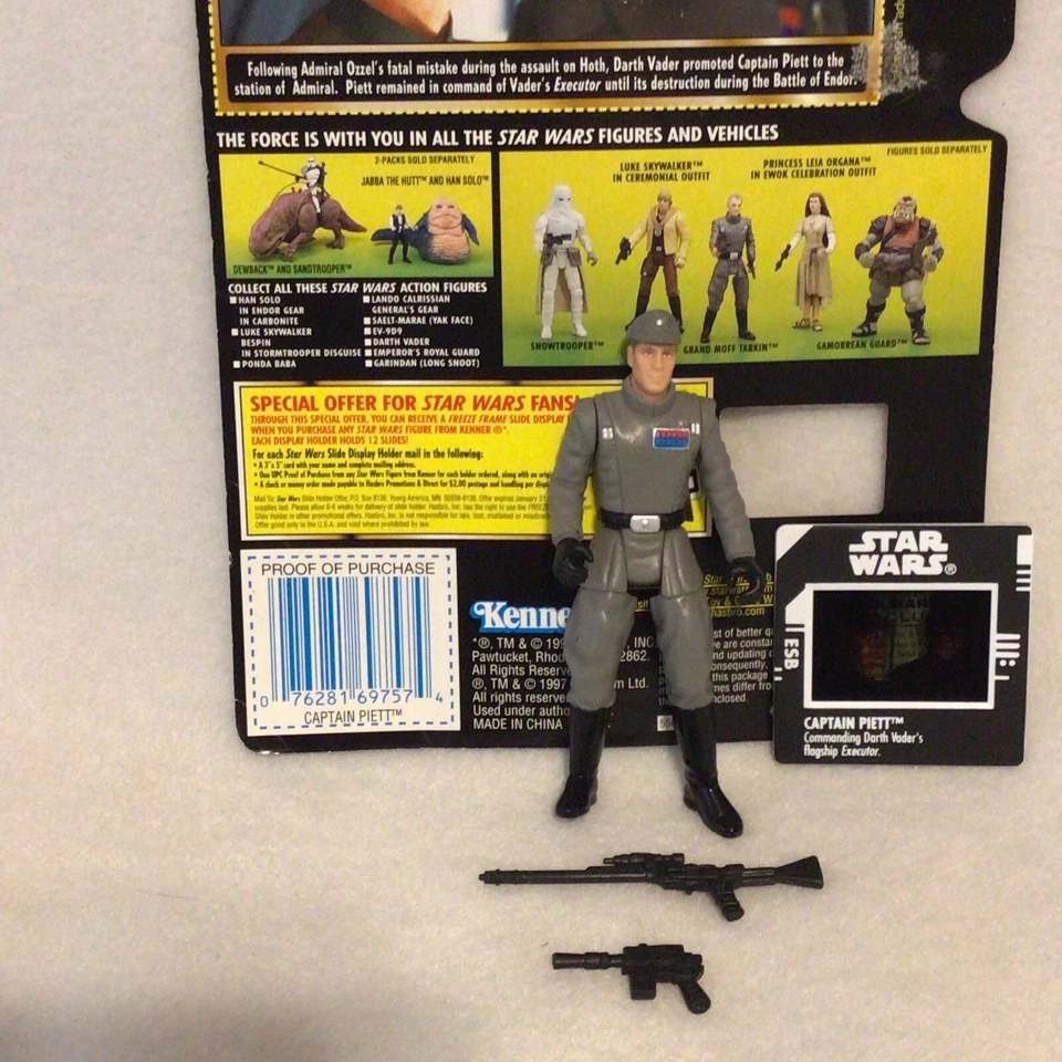 El poder de la fuerza Capitán Piett con rifle bláster y pistola. Marco Freeze Foto 2 de 4