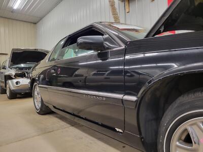 92-02 CADILLAC ELDORADO PASSENGER RIGHT FRONT POWER DOOR BLACK