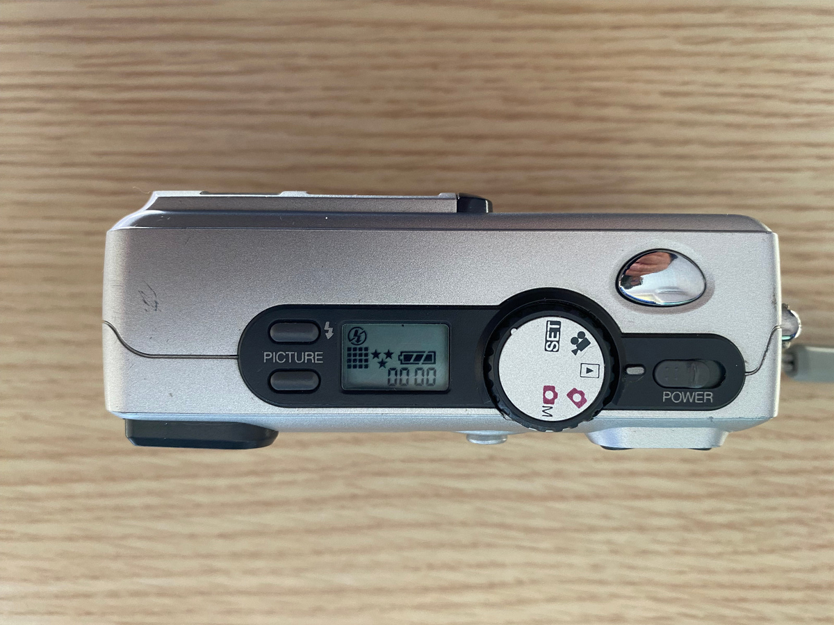Konishiroku (Konica): Revio Z2 Price Guide: estimate a camera value