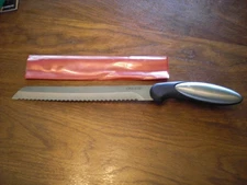 Vintage Oneida 8” Bread Knife High Carbon Stainless Steal Comfort nonslip