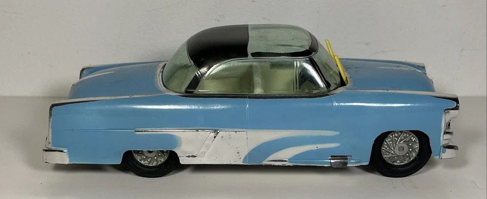 Винтажный автомобиль-трансформер Irwin 1953 Ford Sun Dome с коробкой передач - Изображение 4 из 4