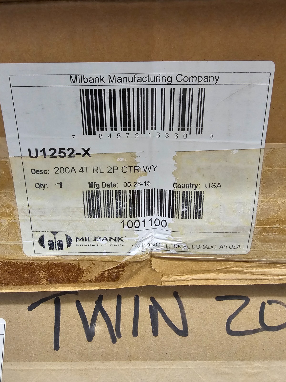 MILBANK U1252-X 200A DUAL METER CAN SOCKET OVERHEAD/UNDERGROUND (NEW IN BOX!)