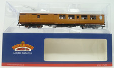 BACHMANN 34-460 THOMPSON 3RD CLASS BRAKE CORRIDOR LNER TEAK OO GAUGE