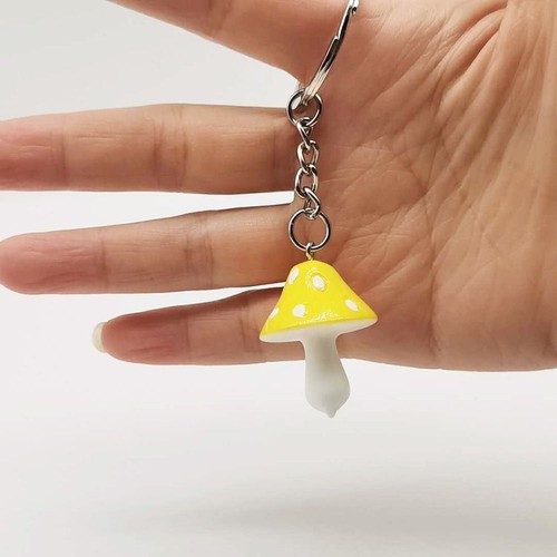 Cartoon Mushroom Pendant 8 Color Plant Key Ring Mushroom Keychains Bag Pendant - Picture 16 of 20