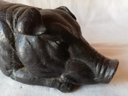 Sleeping Bronze Pig - Picture 9 of 11