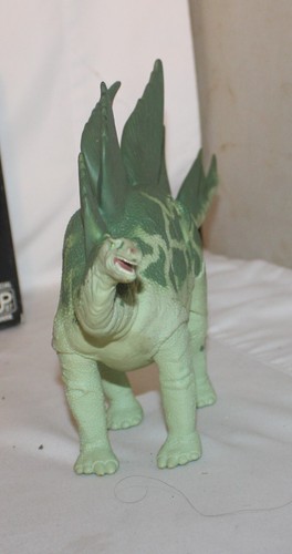 Parque Jurásico STEGOSAURUS JP07 con Ala de Látigo-Acción Cola 1993 Kenner con Caja - Imagen 6 de 12