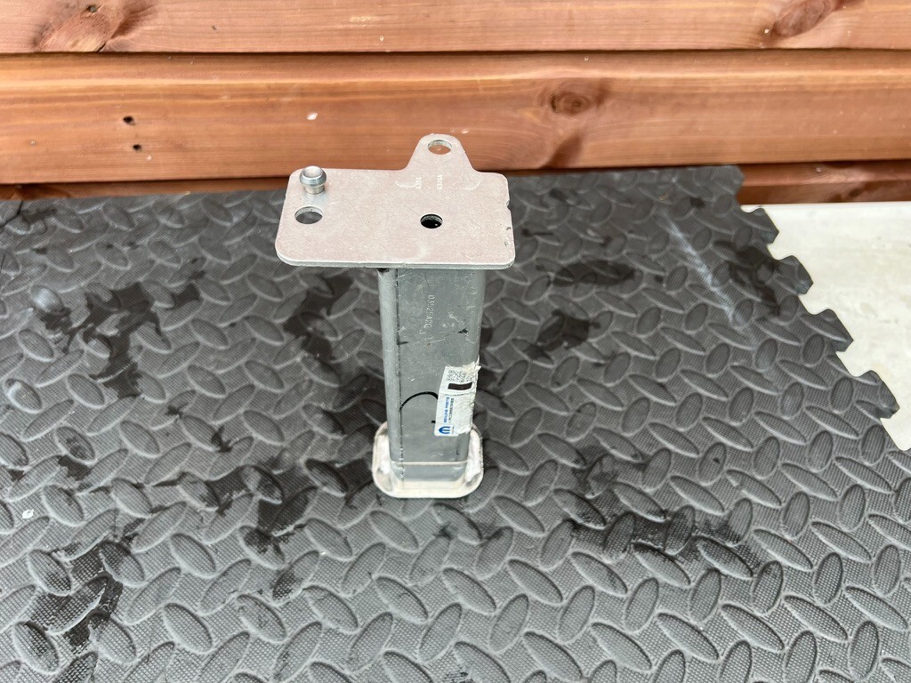 Picture 1 of 6