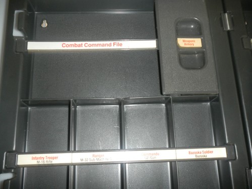 1982 G.I. GI Joe 3.75 ARAH 12 Figure Official Collector Display Case *Complete - Picture 9 of 9