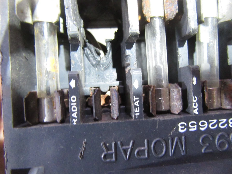 Dodge Polara Monaco 1967 panel de tablero interior caja de fusibles arnés de cables cableado Foto 4 de 4